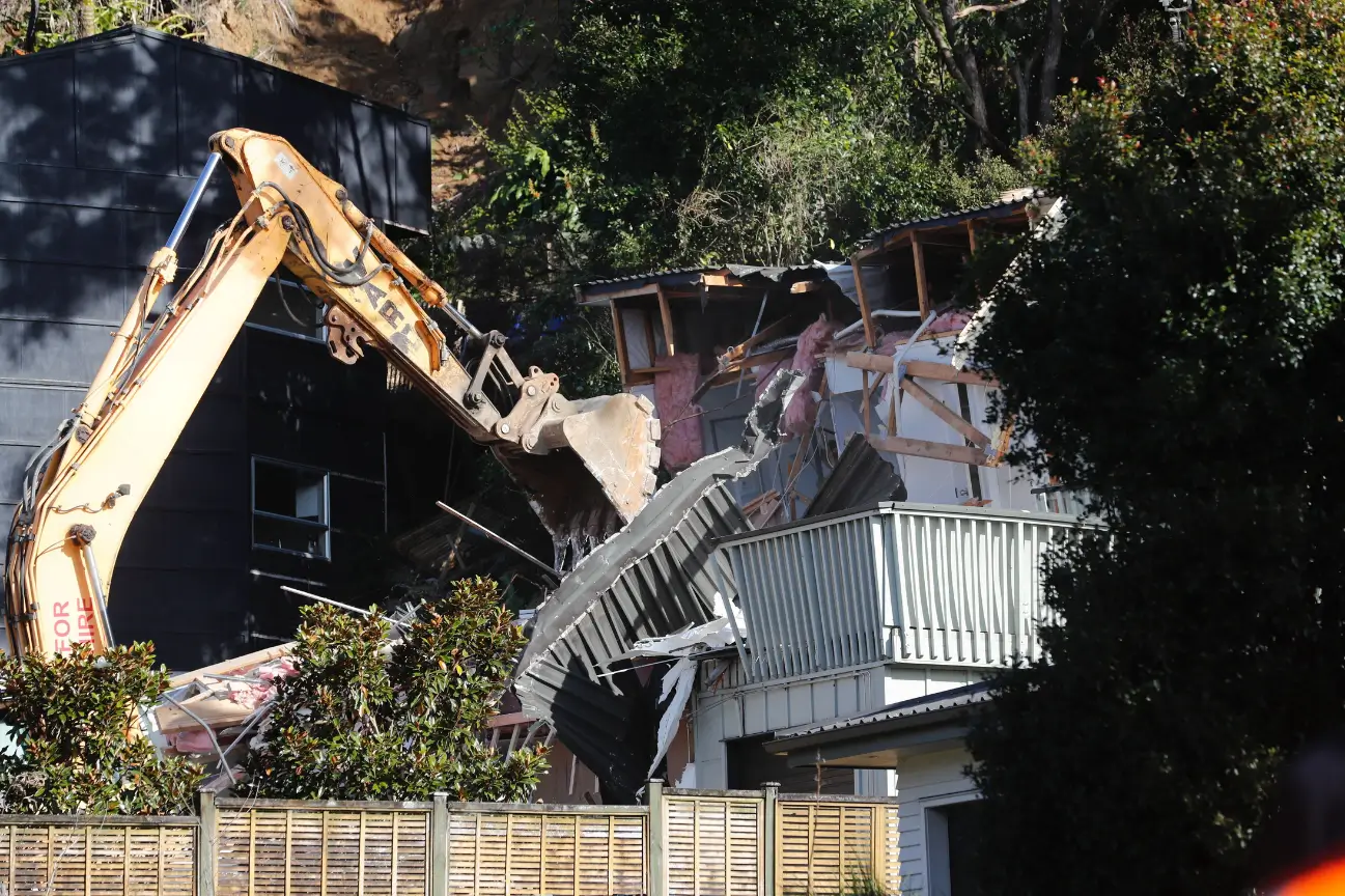 At House Demolition Wellington, we do careful planning for demolition projects to ensure safety, compliance, and smooth execution.